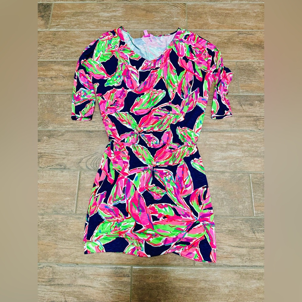 Lilly Pulitzer Dress size small EUC, SF pet friendly home.
